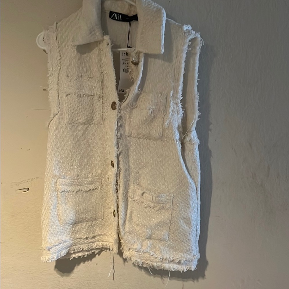 Zara Ivory Textured Sleeveless Vest